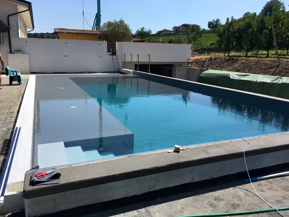 piscina-fase-costruzione-2